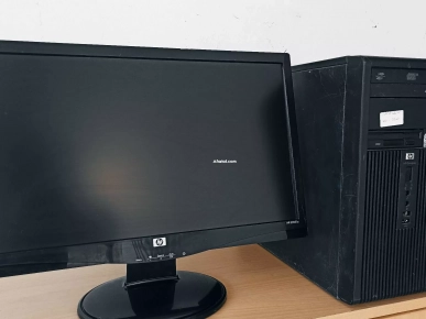 PC de bureau  HP Dx2400 CORE 2 DUO  /4G