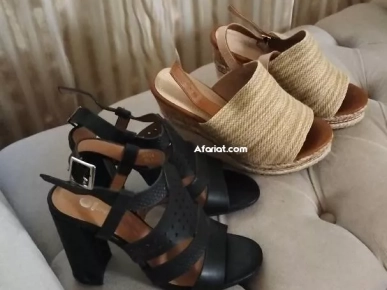 2 paires de sandales neuves