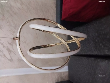 une lustre neuf jamais utilisé Changeable en 3 couleurs Led une lustre neuf jamais utilisé Changeable en 3 couleurs Led