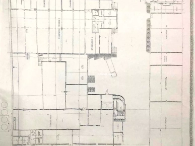 Terrain industriel de 7 300 m² avec bâtiment à Ben Arous