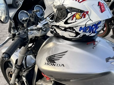 Honda hornet 900  Honda hornet 900