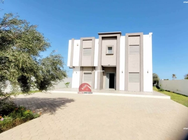 VILLA AVEC PISCINE À TEMLEL DJERBA MIDOUN - RÉF V679