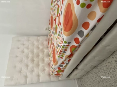 je mets en vente un lit