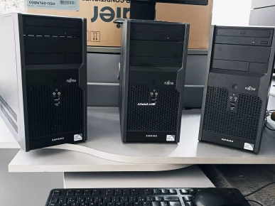 10  pc de bureau  siemens quad core/RAM : 4G/500___299 dt l’unité 10  pc de bureau  siemens quad core/RAM : 4G/500___299 dt l’unité