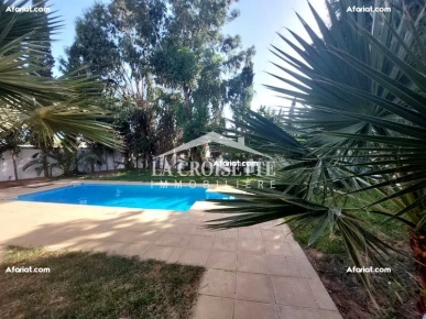 Villa S+5 avec piscine à Gammarth MVL0842