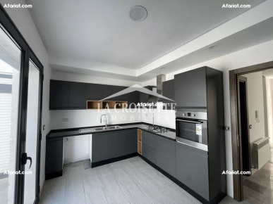 Villa S+3 à La Soukra MVL0978