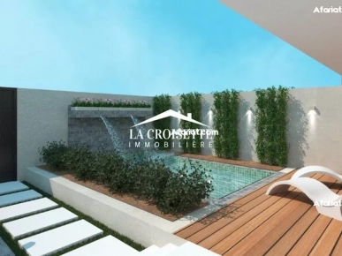 Duplex S+5 avec terrasse et piscine à La Soukra MVV0343