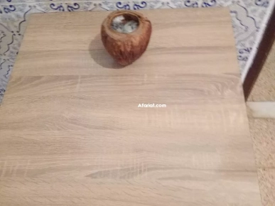 table pour café ou bien restaurant