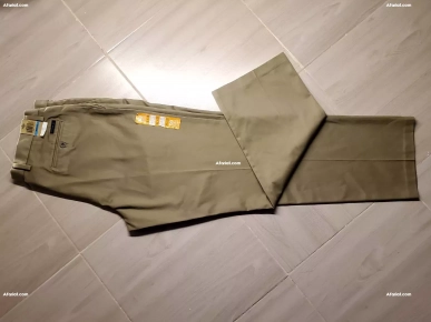 سروال Dockers جديد 