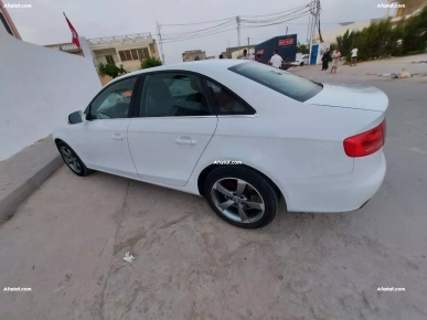 AV AUDI A4 1.8 BLANCHE ANNÉE 2011 AV AUDI A4 1.8 BLANCHE ANNÉE 2011