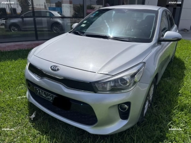 kia rio 2020