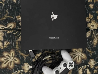 play 4 pro à vendre play 4 pro à vendre