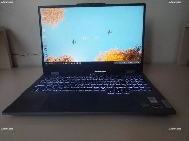 Lenovo LOQ 15ARP9 - RTX 4050/Ryzen 7 7435HS/24Go RAM DDR5/1To SSD