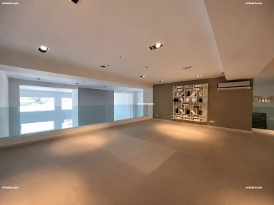 A louer Local Commercial 460 m² A La Soukra