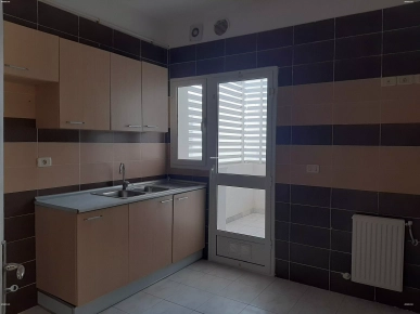 Appartement S+3 4ème étage à la Manouba