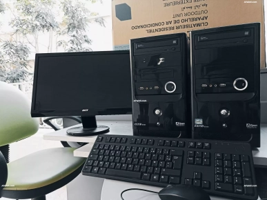 5 pc complet  Aopen  Quad core  /4G  255 dt