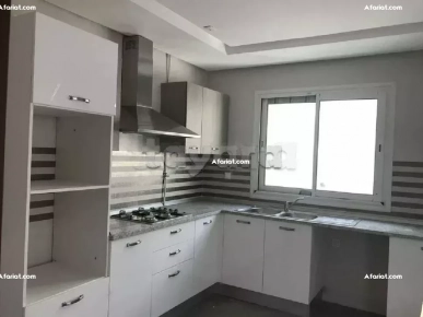 Location appartement luxueux S+3 au Menzah 9