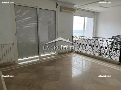 Villa S+5 vue mer à La Marsa MVL1275