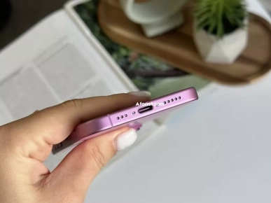 iPhone 16 rose