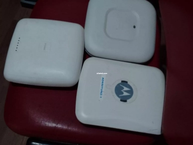 Lot de 60  pont d’accès  Cisco /D-Link/Motorola. 125 dt Lot de 60  pont d’accès  Cisco /D-Link/Motorola. 125 dt