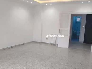 Appartement / condominium de 3 chambres et 2 salles de bain à Nor