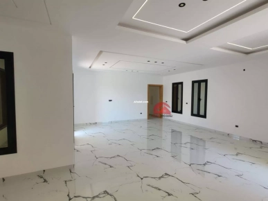 VILLA DE PLAIN-PIED AVEC PISCINE À HOUMT SOUK DJERBA ZA-RÉF V705