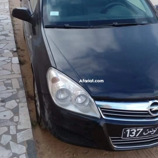 Opel Astra H ttes option en trés bon état Opel Astra H ttes option en trés bon état