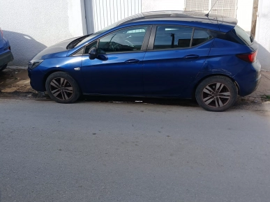 OPEL ASTRA ESSENCE