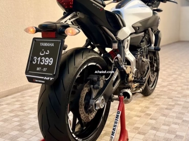 Yamaha MT-07 Yamaha MT-07