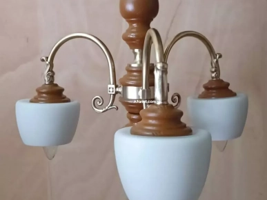 Lustre en cuivre et bois Lustre en cuivre et bois