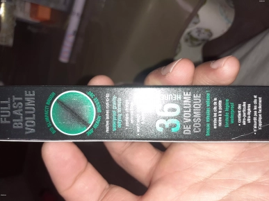Mascara Bad full Blast volume 36H Mascara Bad full Blast volume 36H