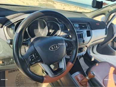 vente kia Rio modèle 2013