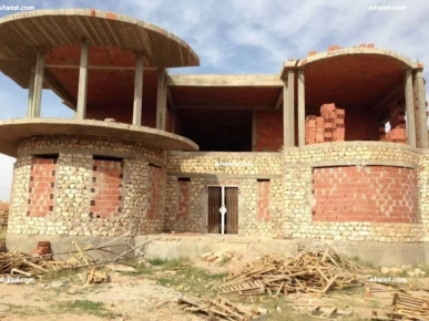 A vendre villa de 350m² sur un terrain de 1125m² à Gafsa A vendre villa de 350m² sur un terrain de 1125m² à Gafsa