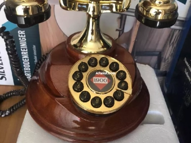 Téléphone antique tt neuf