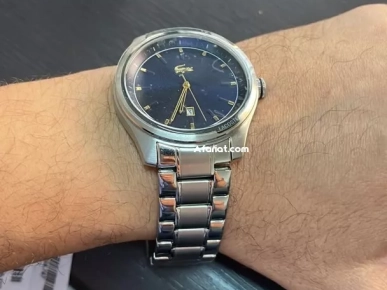 montre Lacoste