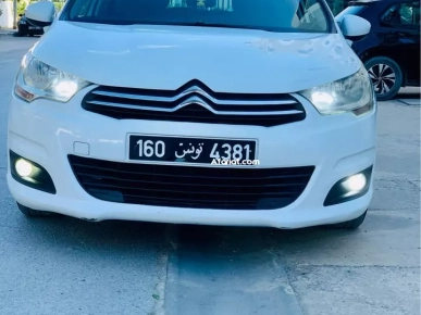 À vendre : Citroën C4 essence 2012