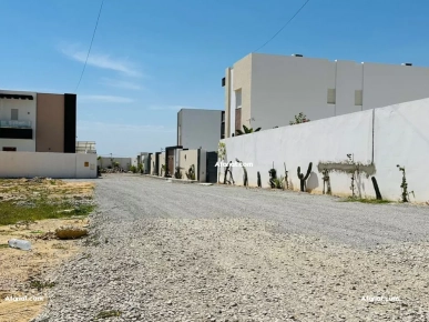 un  terrain A HAMMAMET