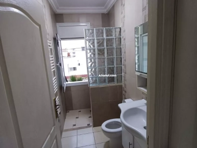 a louer apt 3 pces Taieb M'HIRI l'Aouina 1er et villa