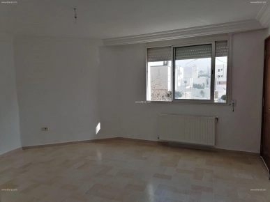Appartement en marbre  jardin d'elmenzah 1 Appartement en marbre  jardin d'elmenzah 1