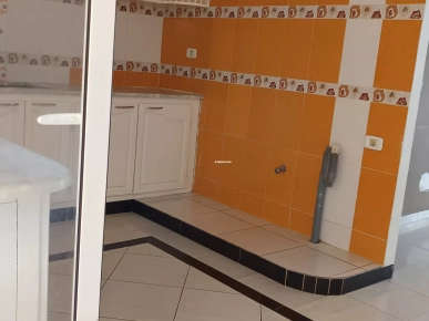 Loue maison au RDC S+1 a Mahamdia