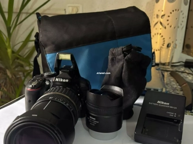 Nikon D5300 Appareil photo numérique+ Carte SD 16 GB+2 Objectifs