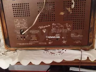 Radio antique Virginia  made in Germany Bijoux