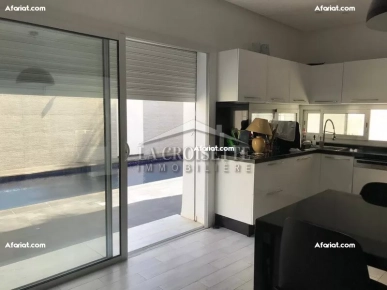 Villa meublée S+6 avec piscine à La Marsa  MVL1184