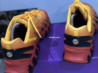 NIKE AIR MAX DN TOP