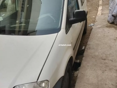 97628364 caddy 5 places