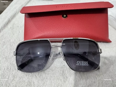 lunettes guess