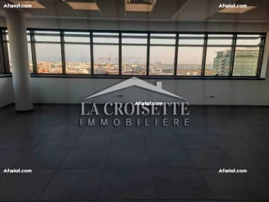 Immeuble bureautique de prestige au Lac 3 MBL0130