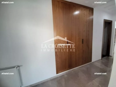 Appartement S+3 à La Soukra MAL0784