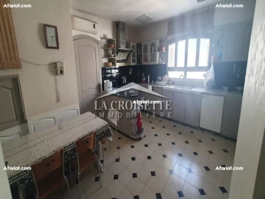 Villa S+5 à La Soukra ZVV0273