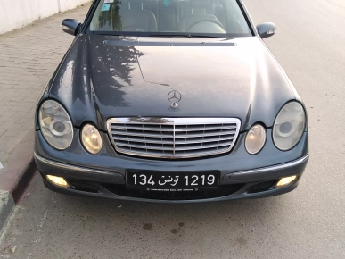 A vendre Mercedes E220 diesel